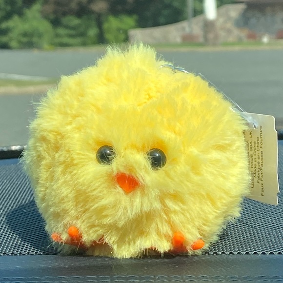 Adorable Rare Yellow Cute Cute Chickie 🐣 Sanitizer Holder - Picture 4 of 4
